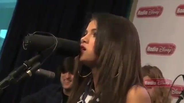 Live Acoustic Performance - Radio Disney - Who says 426
