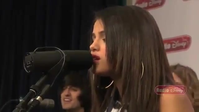 Live Acoustic Performance - Radio Disney - Who says 478