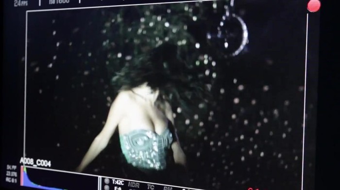 Hit The Lights Behind The Scenes 075