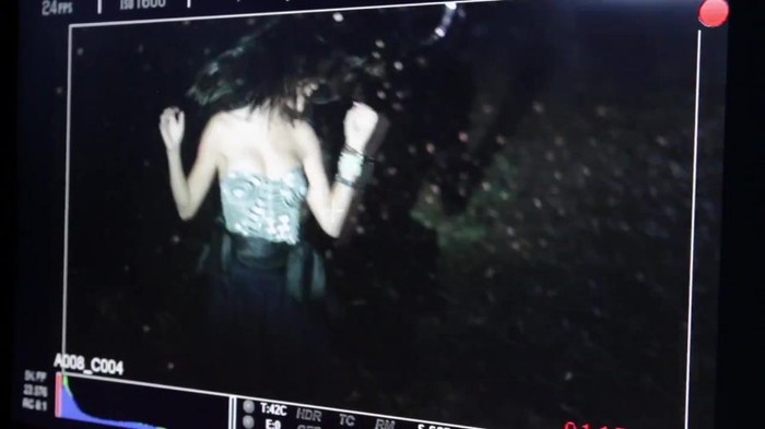 Hit The Lights Behind The Scenes 078