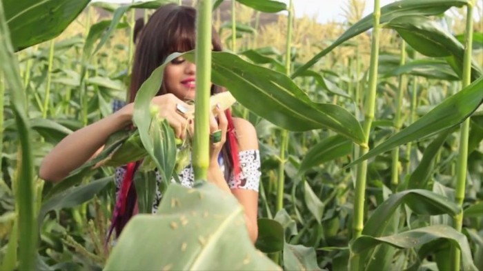 Hit The Lights Behind The Scenes 360 - Hit The Lights Behind The Scenes