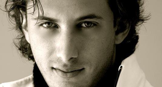 25262_113121458718597_104758892888187_131973_4081841_n - Sebastian Zurita