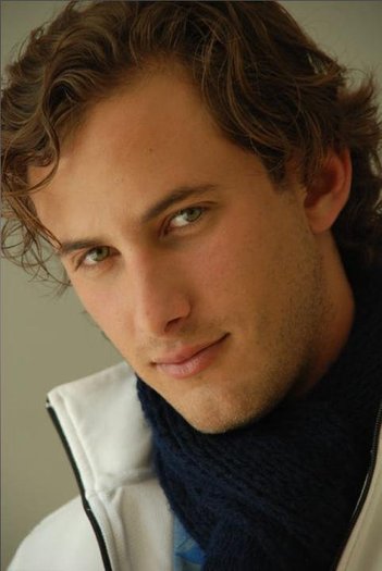 25262_113121462051930_104758892888187_131974_2291057_n - Sebastian Zurita