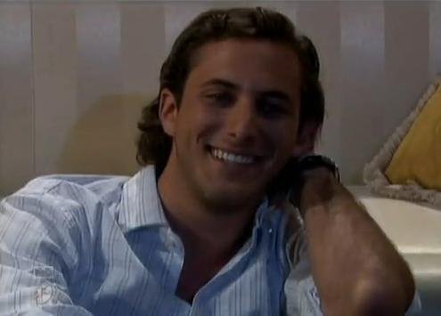 27053_105212042842872_104758892888187_105834_5141293_n - Sebastian Zurita