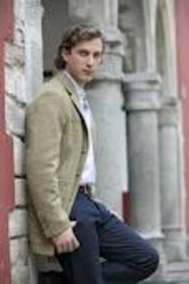 images (12) - Sebastian Zurita