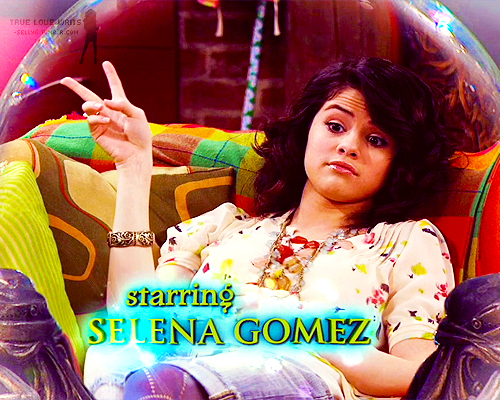 tumblr_lt7zqdE5sU1r2hrs2o1_500 - 0     I love Selena forever