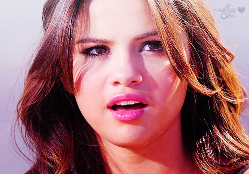 tumblr_ltj2yyzpss1r2hrs2o1_500 - 0     I love Selena forever