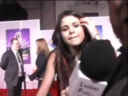 Selena Gomez at the Premiere for Hannah Montana Concert 001