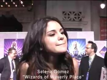 Selena Gomez at the Premiere for Hannah Montana Concert 018