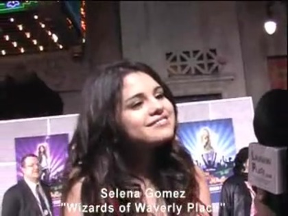 Selena Gomez at the Premiere for Hannah Montana Concert 041