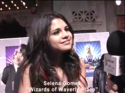 Selena Gomez at the Premiere for Hannah Montana Concert 044