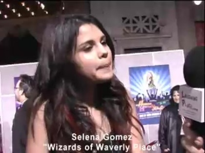 Selena Gomez at the Premiere for Hannah Montana Concert 048