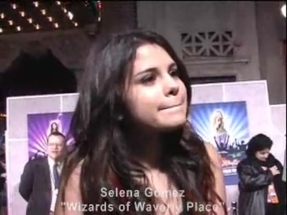 Selena Gomez at the Premiere for Hannah Montana Concert 059 - Selena Gomez at the Premiere for Hannah Montana concert