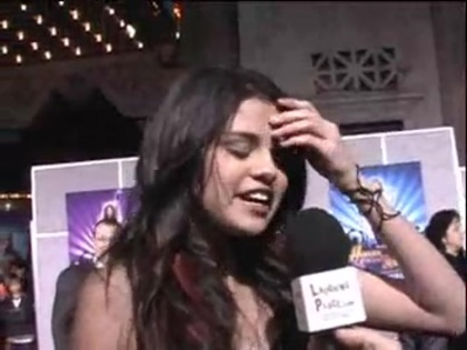 Selena Gomez at the Premiere for Hannah Montana Concert 135