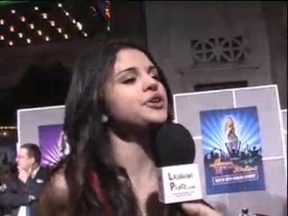 Selena Gomez at the Premiere for Hannah Montana Concert 252