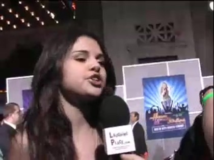 Selena Gomez at the Premiere for Hannah Montana Concert 274