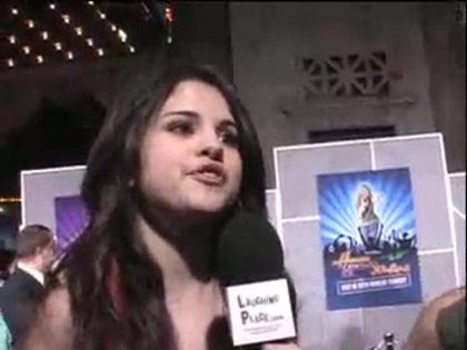 Selena Gomez at the Premiere for Hannah Montana Concert 280
