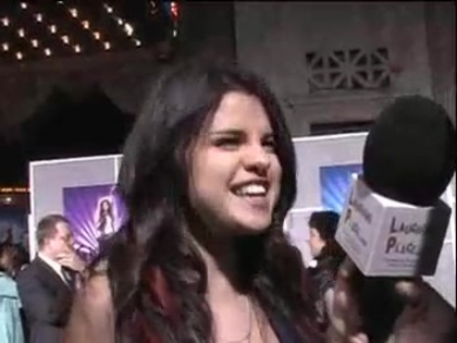 Selena Gomez at the Premiere for Hannah Montana Concert 314