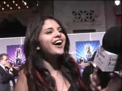 Selena Gomez at the Premiere for Hannah Montana Concert 327