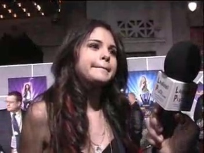 Selena Gomez at the Premiere for Hannah Montana Concert 402