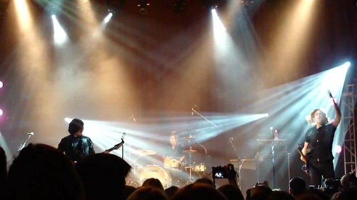 Kiss & Tell (Live in San Diego) 041