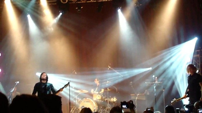 Kiss & Tell (Live in San Diego) 051