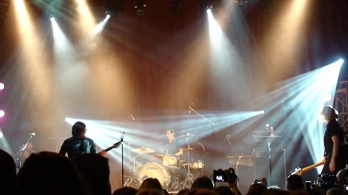 Kiss & Tell (Live in San Diego) 052