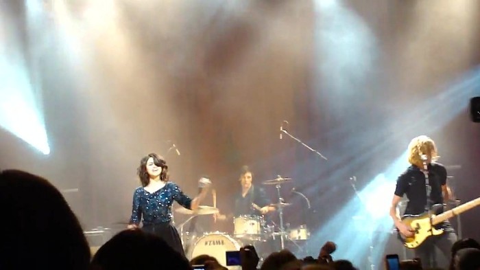 Kiss & Tell (Live in San Diego) 092