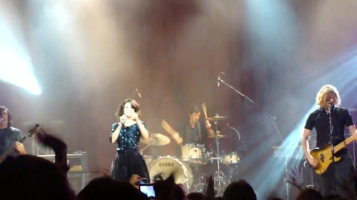 Kiss & Tell (Live in San Diego) 183