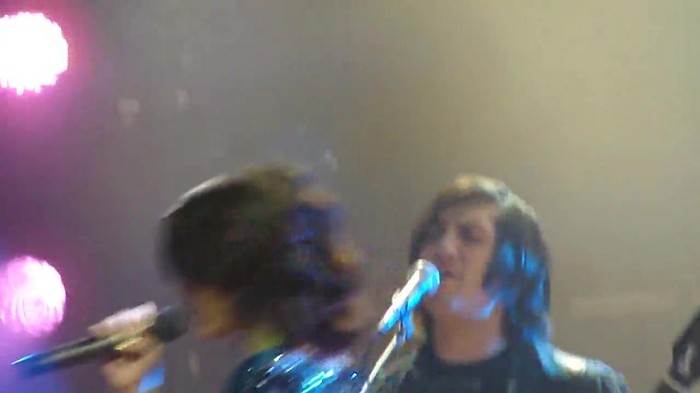 Kiss & Tell (Live in San Diego) 239