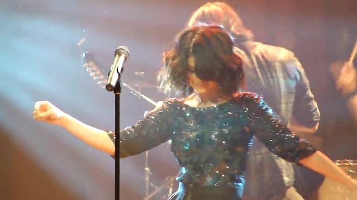 Kiss & Tell (Live in San Diego) 354