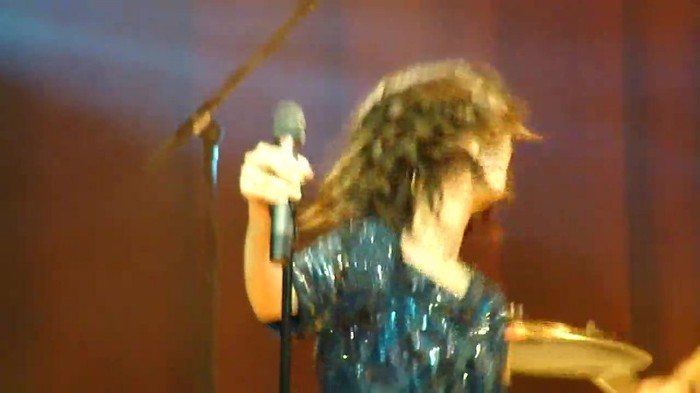 Kiss & Tell (Live in San Diego) 399