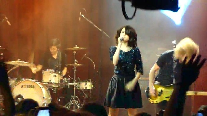 Kiss & Tell (Live in San Diego) 414