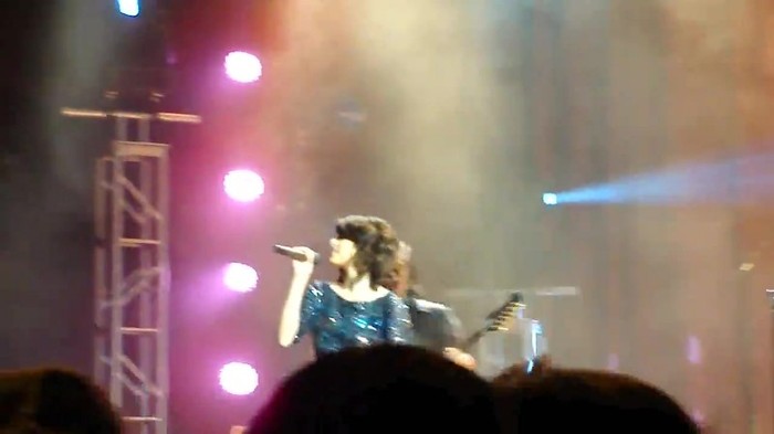 Kiss & Tell (Live in San Diego) 427