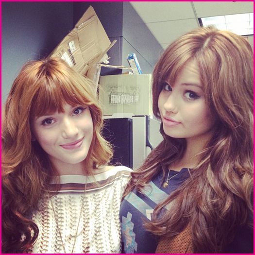 Bella-Thorne-Debby-Ryan