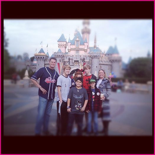 Bella-Thorne-Disneyland-1 - BELLA THORNE NICE
