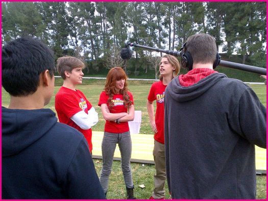 Bella-Thorne-Dylan-Sprouse-Cole-Sprouse-Danimals-Crunchers - BELLA THORNE NICE