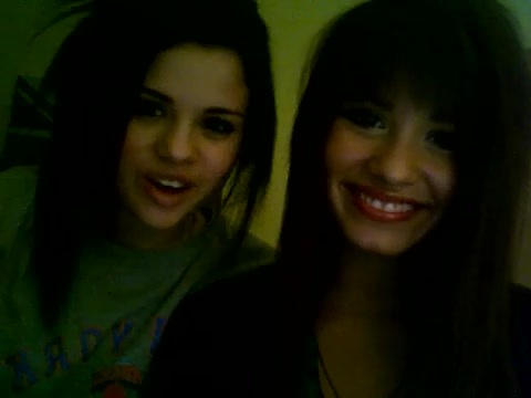 Demi Lovato and Selena Gomez vlog #1 015 - Demi Lovato and Selena Gomez Vlog 01