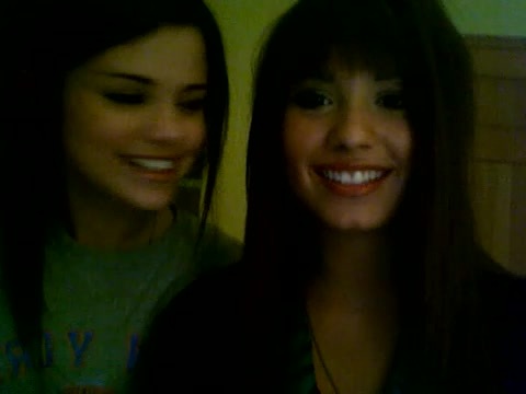 Demi Lovato and Selena Gomez vlog #1 244 - Demi Lovato and Selena Gomez Vlog 01