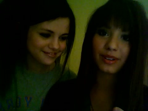 Demi Lovato and Selena Gomez vlog #1 276 - Demi Lovato and Selena Gomez Vlog 01