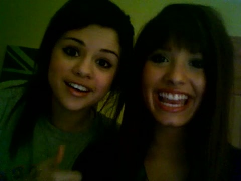 Demi Lovato and Selena Gomez vlog #1 401 - Demi Lovato and Selena Gomez Vlog 01