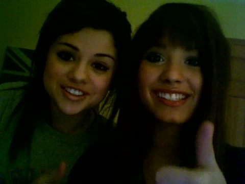 Demi Lovato and Selena Gomez vlog #1 406 - Demi Lovato and Selena Gomez Vlog 01