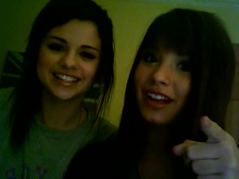 Demi Lovato and Selena Gomez vlog #1 417
