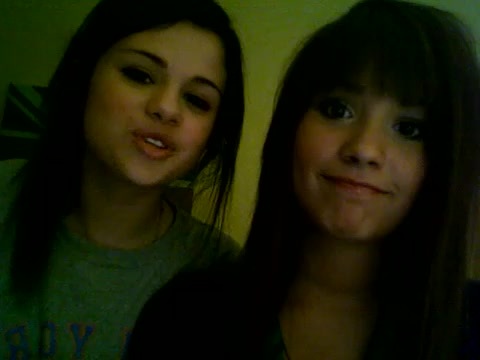 Demi Lovato and Selena Gomez vlog #1 462 Demi Lovato and Selena Gomez vlog #1 462