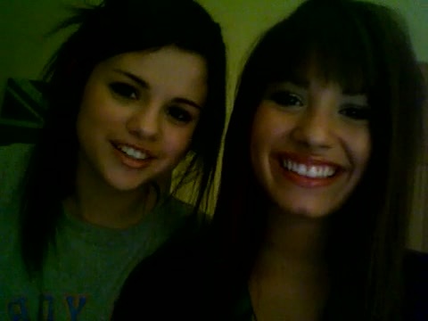 Demi Lovato and Selena Gomez vlog #1 476