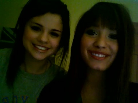 Demi Lovato and Selena Gomez vlog #1 482 - Demi Lovato and Selena Gomez Vlog 01