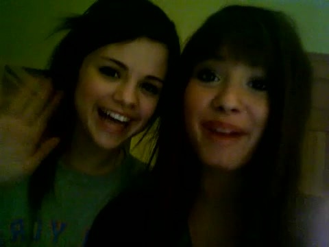 Demi Lovato and Selena Gomez vlog #1 490 - Demi Lovato and Selena Gomez Vlog 01