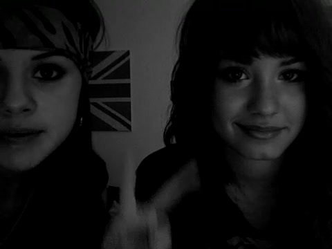 Demi Lovato and Selena Gomez vlog #2 014 - Demi Lovato and Selena Gomez Vlog 02