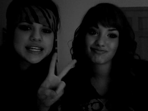 Demi Lovato and Selena Gomez vlog #2 496 - Demi Lovato and Selena Gomez Vlog 02