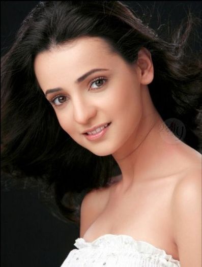 eqj6dufc8ivfi8fu - Sanaya Irani